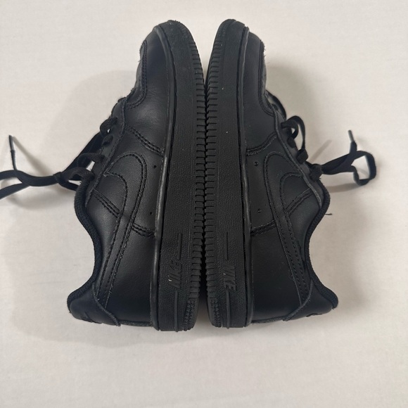 Nike Air Force 1 black low top sneakers boys size 13 - Picture 3 of 7